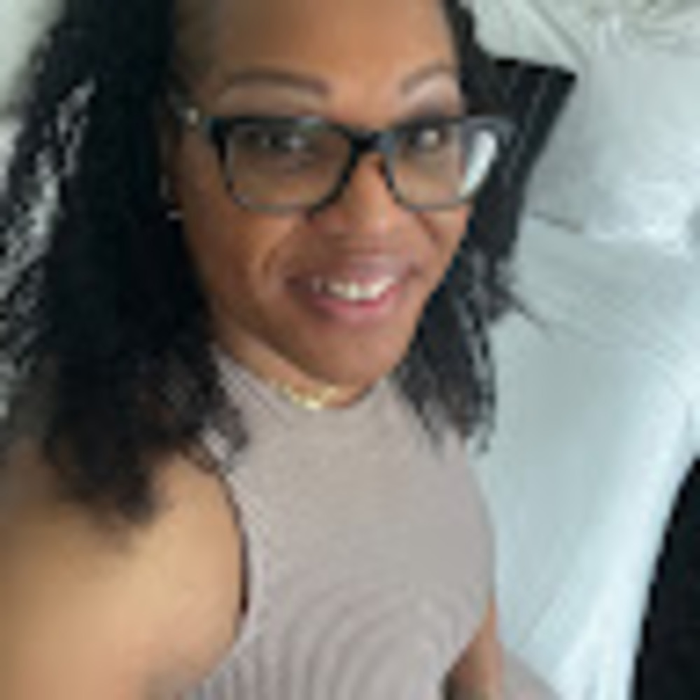 Meet your Posher, April